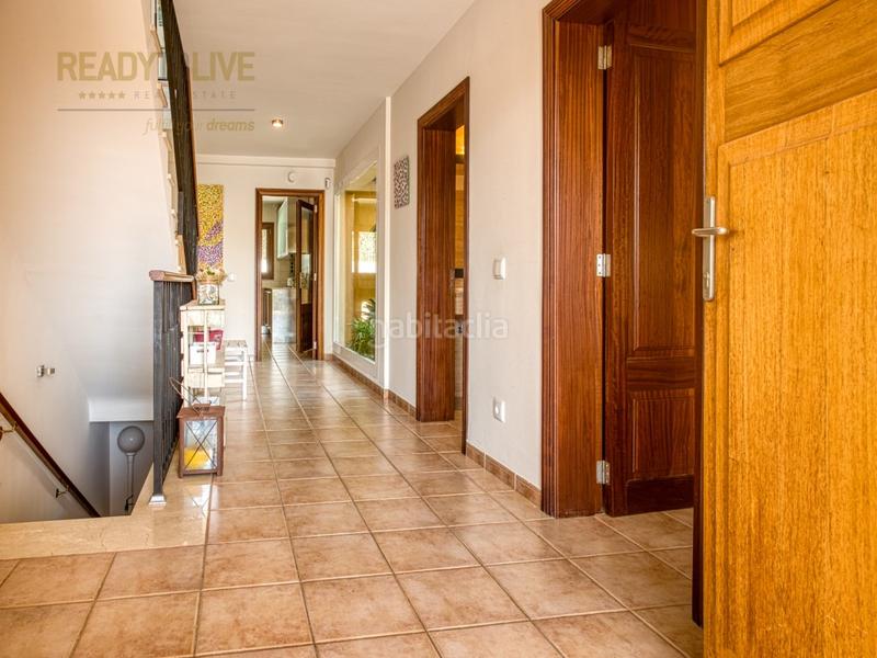 Foto c2a98874-fd7e-4aac-9ef8-59e1b6db3fa6. Casa adossada amb aparcament piscina a port d´Alcúdia-platja dálcúdia Alcúdia