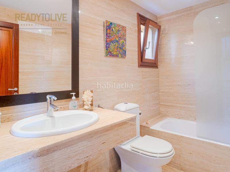 Foto d5449cf9-7040-4190-b884-b9867ca85933. Casa adossada amb aparcament piscina a port d´Alcúdia-platja dálcúdia Alcúdia