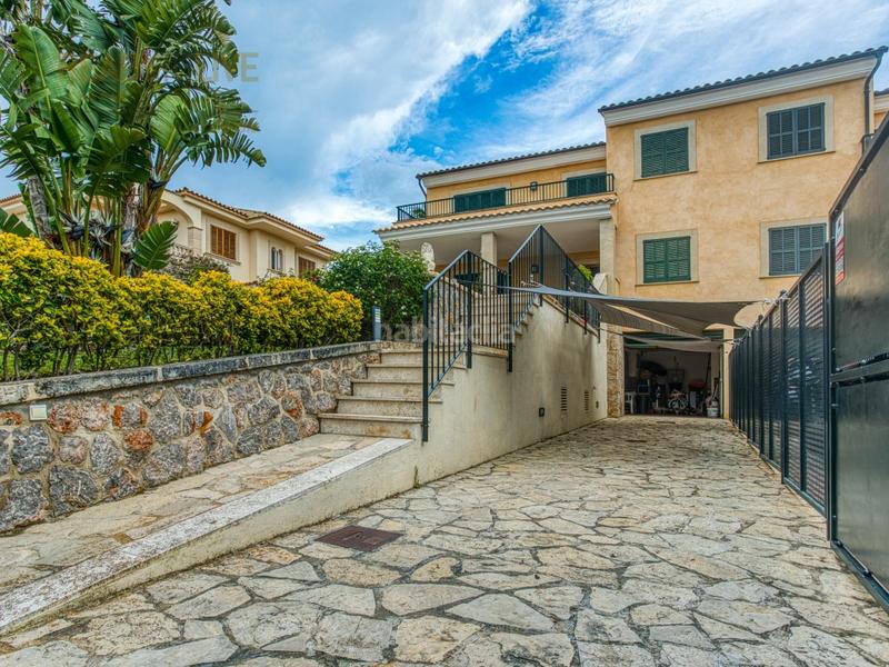 Foto fa95ceca-896f-43c3-bd68-662d2c7e62d2. Casa adossada amb aparcament piscina a port d´Alcúdia-platja dálcúdia Alcúdia