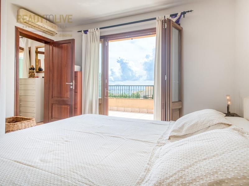 Foto fde3879c-1082-43a3-a151-457e3c2dd712. Casa adossada amb aparcament piscina a port d´Alcúdia-platja dálcúdia Alcúdia