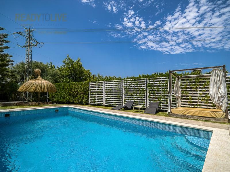 Foto 1334c6f2-be91-4118-85ec-528f09971f30. Casa amb piscina a ciutat d´Alcúdia Alcúdia