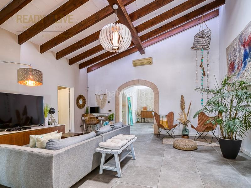 Foto 59e11a3c-bb93-4feb-a3e4-0b2eff1c33c6. Casa amb piscina a ciutat d´Alcúdia Alcúdia