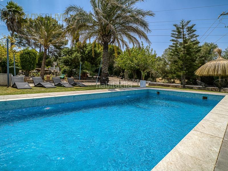 Foto a0b20bdc-2911-4728-b542-403967558cf5. Casa amb piscina a ciutat d´Alcúdia Alcúdia