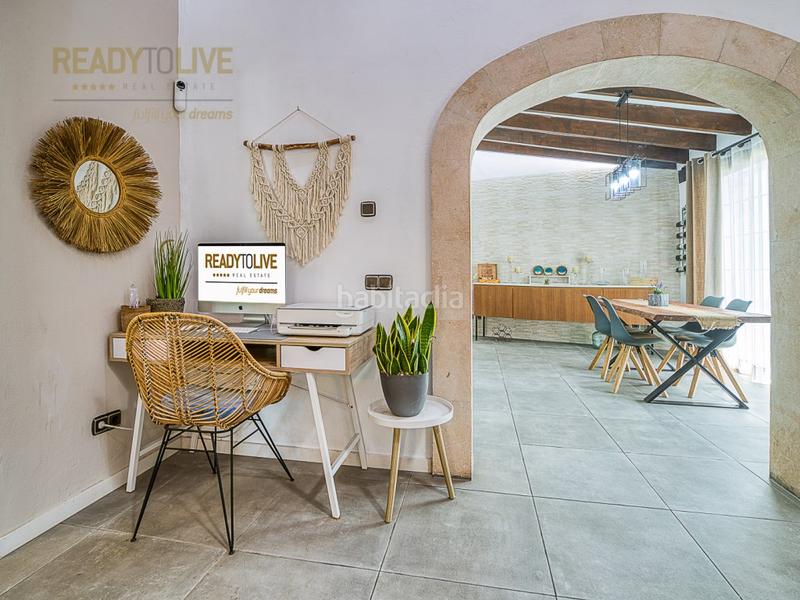 Foto bd7d54b5-1557-450a-bb59-e5a82a8e132d. Casa amb piscina a ciutat d´Alcúdia Alcúdia