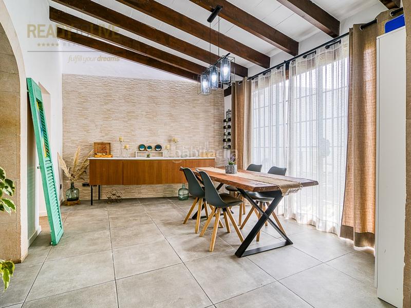 Foto c8f656dd-3b79-4dfa-879b-1df3f00968b8. Casa amb piscina a ciutat d´Alcúdia Alcúdia