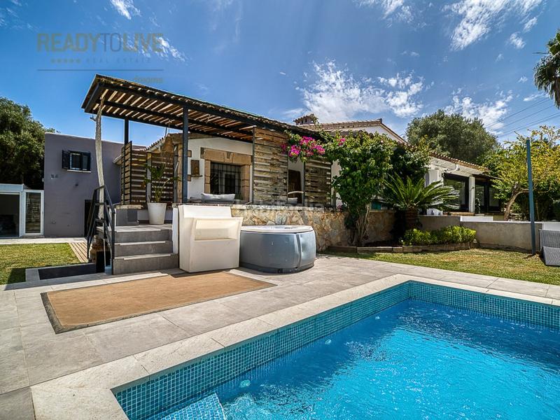 Foto fc6de606-8404-4074-97a1-632e1841a802. Casa amb piscina a ciutat d´Alcúdia Alcúdia