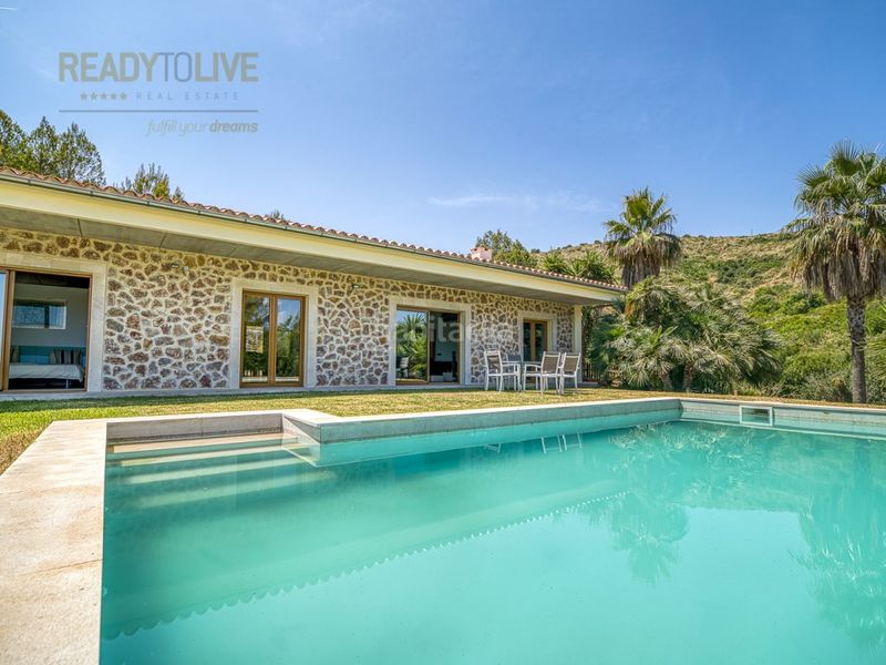 Foto 502a9575-8a9a-4758-992e-eda88917cddc. Casa amb aparcament piscina a ciutat d´Alcúdia Alcúdia