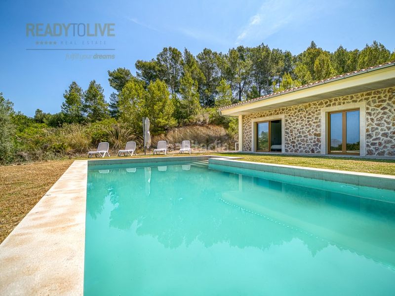 Foto 801c66f5-0d4e-4d4e-b691-b72492fe47e6. Casa amb aparcament piscina a ciutat d´Alcúdia Alcúdia