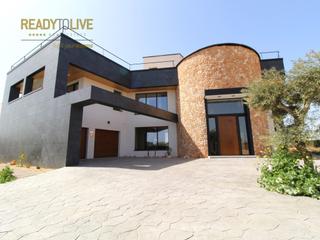 Chalet à Campos. Chalet de diseño exclusivo a estrenar en sa ràpita campos