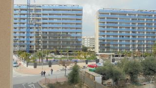 Lloguer Pis  Carrer de colón. Piso cerca de la zona comercial y playa.