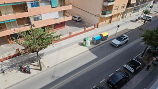 Pis  Carrer sant bartomeu. Piso con ascensor, totalmente reformado, cerca de playa transpor