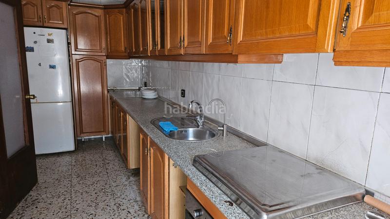 Foto 5fb14fdf-6a07-4996-928c-069bd5b70e2e. Xalet amb xemeneia aparcament piscina a Campello Pueblo Campello (el)