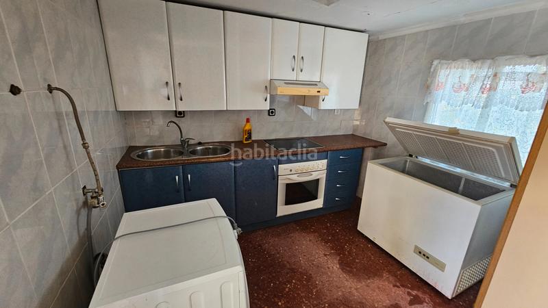 Foto 766aae99-f07f-4ea3-9b32-80a715bd1559. Xalet amb xemeneia aparcament piscina a Campello Pueblo Campello (el)