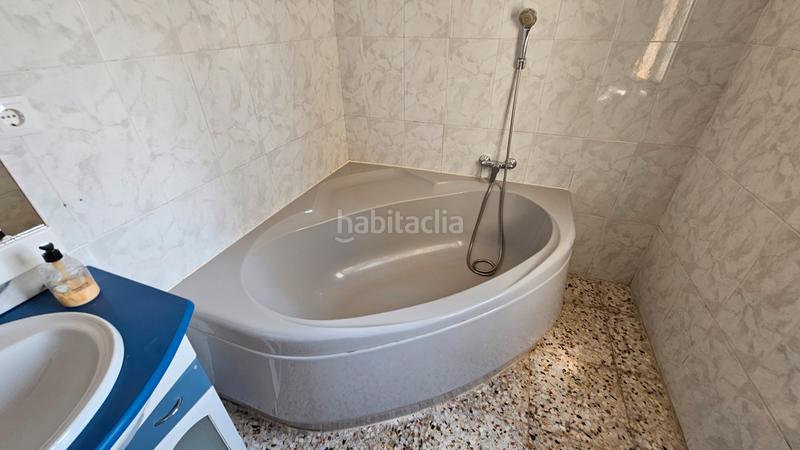 Foto 78fb4e29-df3f-47ec-85db-6a90132ec8be. Xalet amb xemeneia aparcament piscina a Campello Pueblo Campello (el)