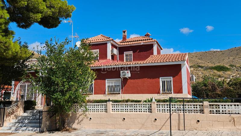 Foto 8783296e-3807-46ea-8e45-6d857330c396. Xalet amb xemeneia aparcament piscina a Campello Pueblo Campello (el)