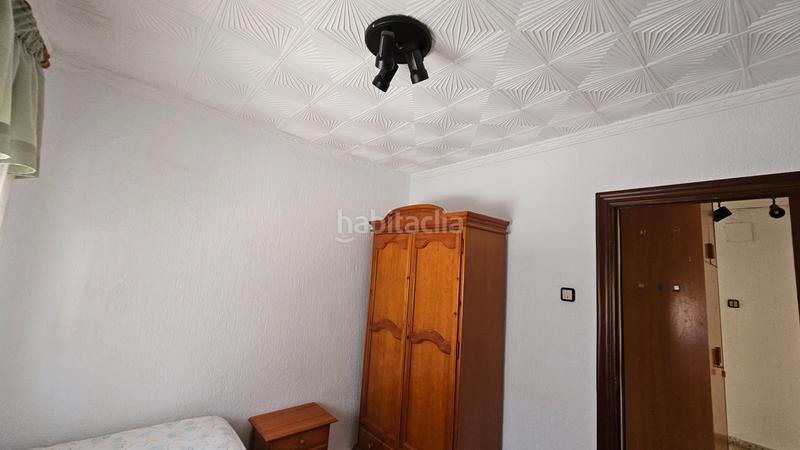 Foto 8860dca2-3e5e-43e9-b318-e74873546001. Xalet amb xemeneia aparcament piscina a Campello Pueblo Campello (el)