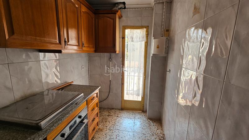 Foto 9fe094cf-08a7-44a5-b1cb-56c3eedce475. Xalet amb xemeneia aparcament piscina a Campello Pueblo Campello (el)