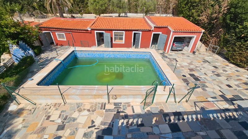 Foto a435b5ef-3c1e-43b0-bbd3-f5de46fe9859. Xalet amb xemeneia aparcament piscina a Campello Pueblo Campello (el)