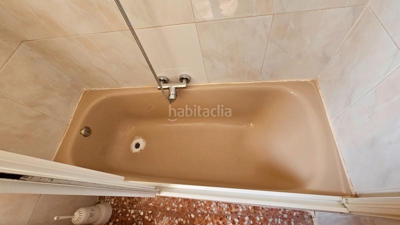 Foto b253469d-6132-4810-b3f0-5c20845b4b70. Xalet amb xemeneia aparcament piscina a Campello Pueblo Campello (el)