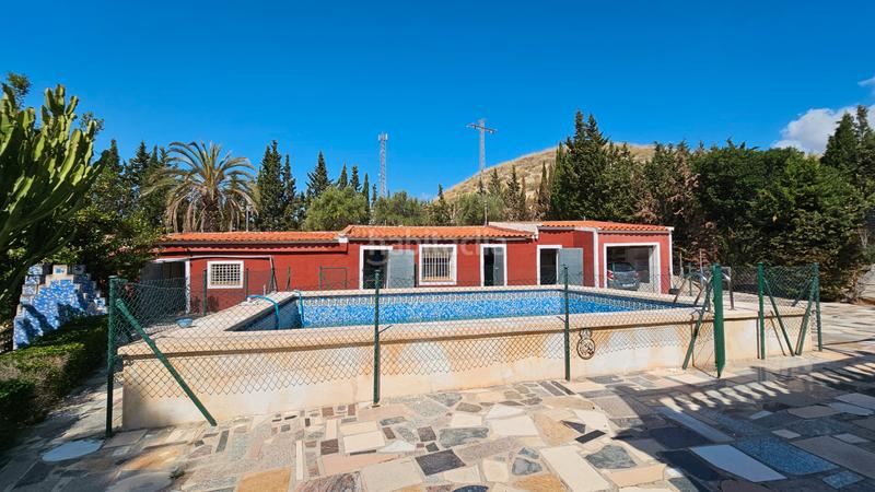 Foto e157e3b5-75ca-4829-a00c-c4f12a267834. Xalet amb xemeneia aparcament piscina a Campello Pueblo Campello (el)