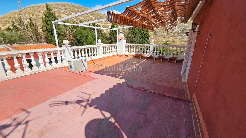 Foto fc1c0c28-fd1e-4197-b979-72558d3fb40c. Xalet amb xemeneia aparcament piscina a Campello Pueblo Campello (el)