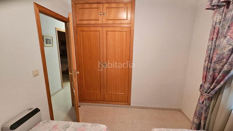 Foto 7fd2e853-3f03-42dc-ad41-a0a49e08d627. Casa adossada amb xemeneia a Campello Pueblo Campello (el)