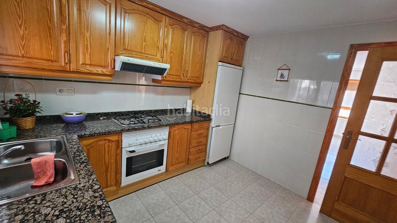 Foto bcad79b9-667c-4789-9a5a-4515e8b3a86b. Casa adossada amb xemeneia a Campello Pueblo Campello (el)