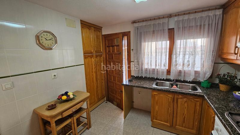 Foto d701fe23-04c5-4fd6-94f8-4628e3cba8b0. Casa adossada amb xemeneia a Campello Pueblo Campello (el)