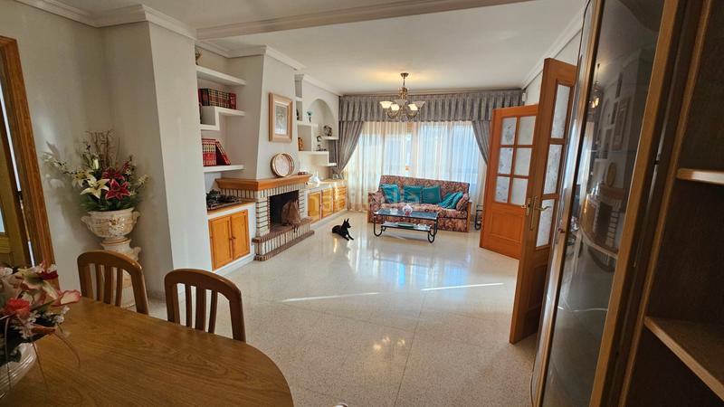 Foto f5782d57-986e-4a7d-905b-34447635ec4b. Casa adossada amb xemeneia a Campello Pueblo Campello (el)