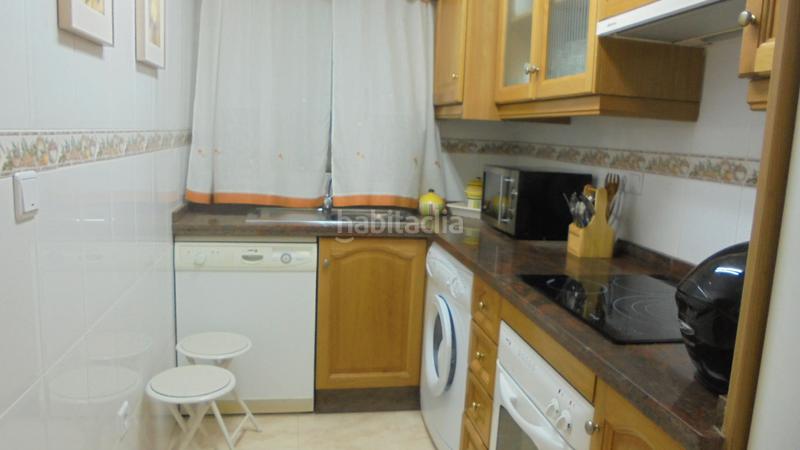 Foto ae53b1f6-84f2-47ef-ab7e-6b52b842bab1. Pis a carrer sant bartomeu 7 a Campello Playa Campello (el)