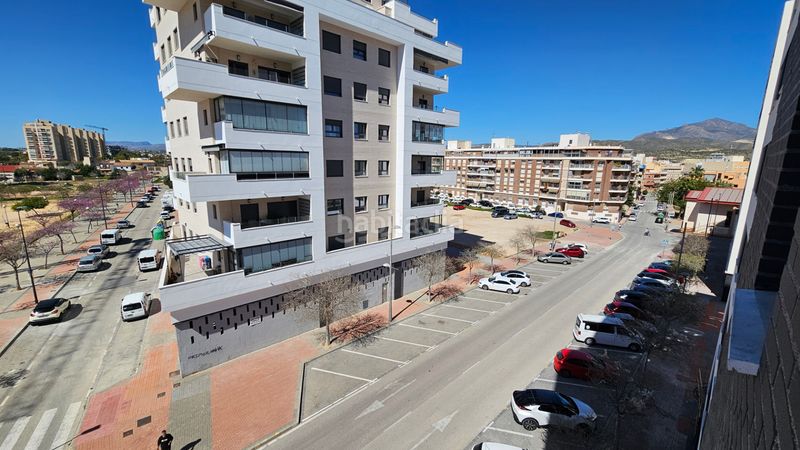 Foto db4cbbff-2516-4c24-bca6-6d29f72a25e9. Lloguer pis amb calefacció aparcament piscina a Campello Pueblo Campello (el)