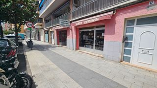 Affitto Locale commerciale  Carrer sant bartomeu. Local comercial avd san bartolome, 10m de fachada.