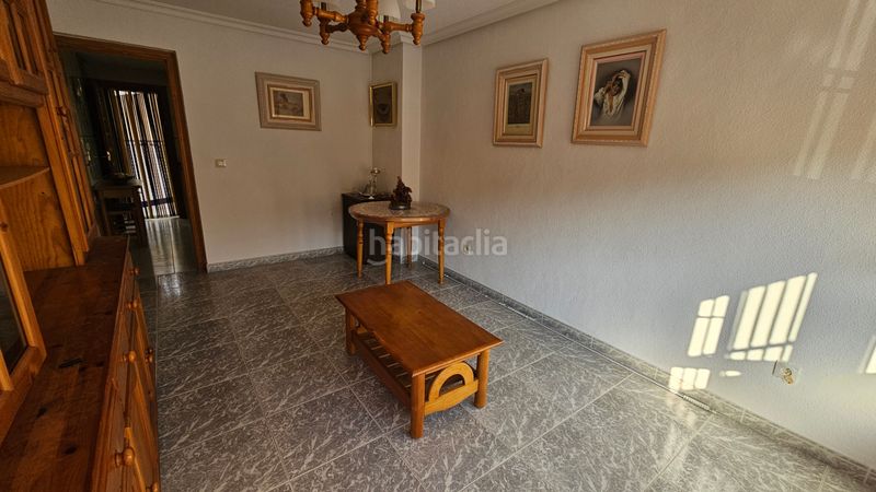 Foto 6647f704-7b81-4365-83f2-fee8c67bffc9. Rent semi detached house with fireplace in Campello Pueblo Campello (el)