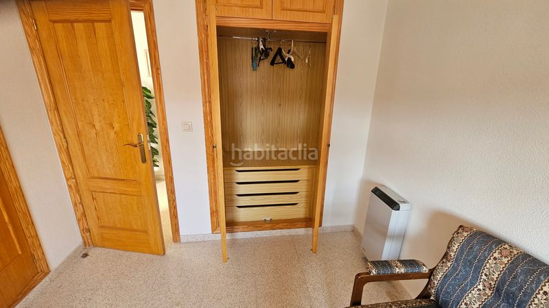 Foto 73064fa9-a851-4256-8d8f-af740fb65659. Rent semi detached house with fireplace in Campello Pueblo Campello (el)