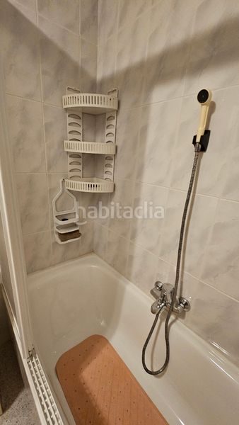Foto 99f0e080-85eb-410b-b2fd-cafae337a720. Rent semi detached house with fireplace in Campello Pueblo Campello (el)