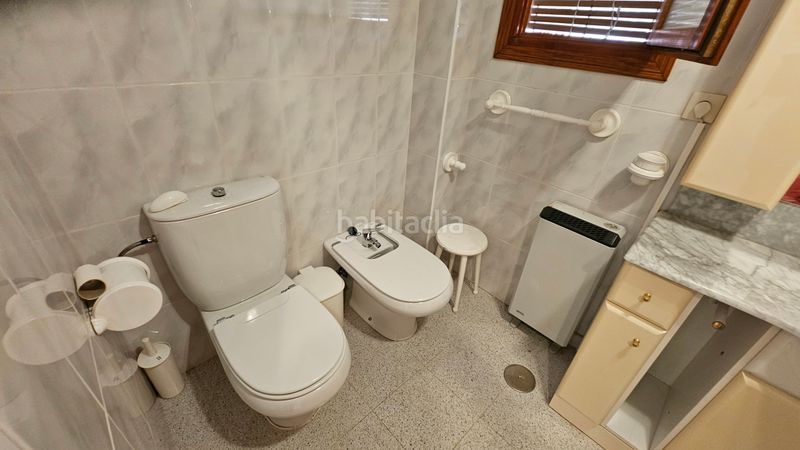 Foto a3b4c239-ffe7-48de-a602-68fabb13e570. Rent semi detached house with fireplace in Campello Pueblo Campello (el)