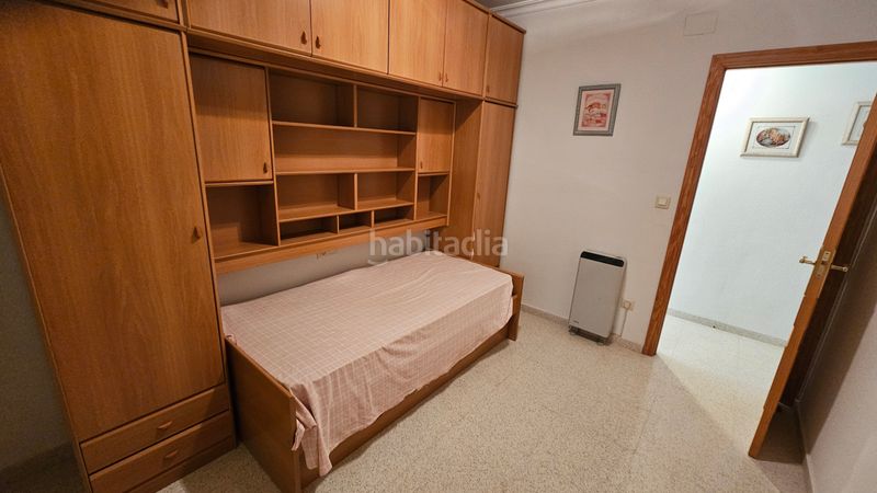 Foto a8dc7251-0d63-42b1-a60a-679133598b58. Rent semi detached house with fireplace in Campello Pueblo Campello (el)