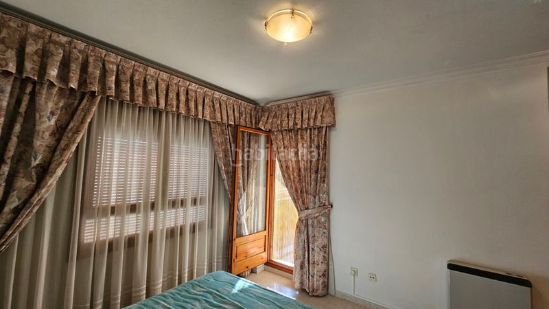 Foto af3be37a-8e9a-4698-a361-aa2383031849. Rent semi detached house with fireplace in Campello Pueblo Campello (el)