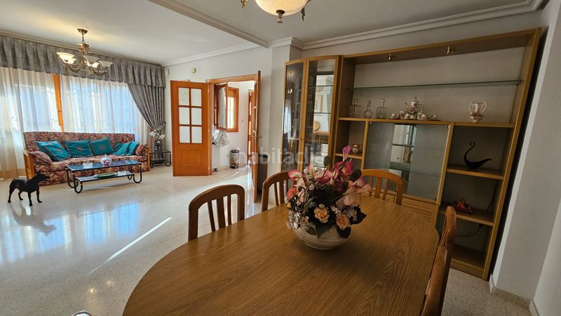 Foto c1b6f1da-7624-4ce3-9856-94312bfe6b37. Rent semi detached house with fireplace in Campello Pueblo Campello (el)