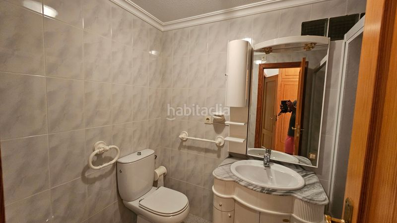 Foto dc6ccdf3-d0a0-43f1-b27b-88c9e39f61d2. Rent semi detached house with fireplace in Campello Pueblo Campello (el)