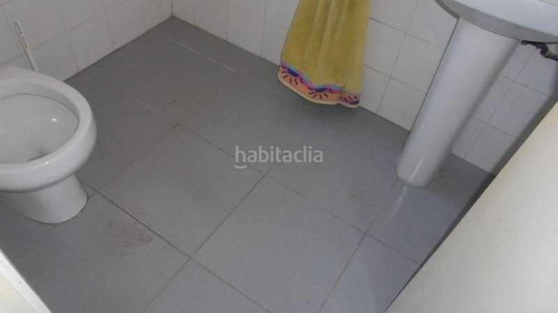 Foto f5b6706d-fff1-4dc8-9dfa-c90b4e459507. Lloguer local comercial a Centro San Juan de Alicante