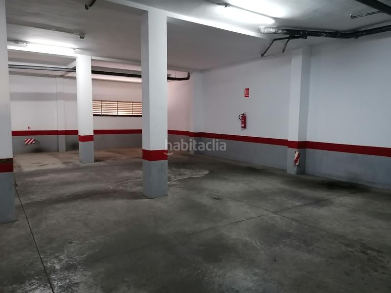 Foto a5a8d798-d037-45dd-b428-38231588a4b7. Car parking in Campello Playa Campello (el)