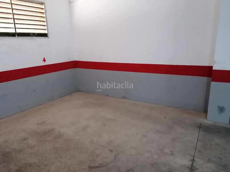 Foto f4b0c4fc-ed93-468e-99d7-5774f6b9ea12. Car parking in Campello Playa Campello (el)