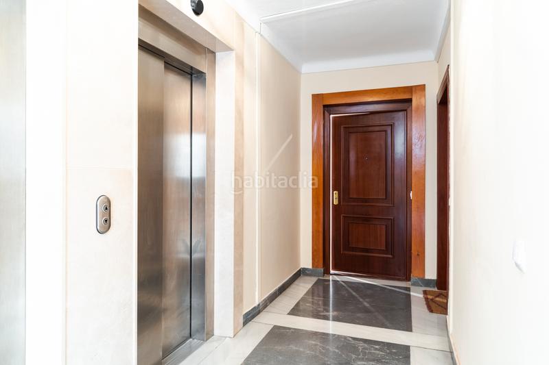 Foto 04c79d5c-7afd-4a95-9cf7-9095cbf8b0a8. Alquiler piso magnifico piso alquiler vacio en La Malagueta - Monte Sancha Málaga