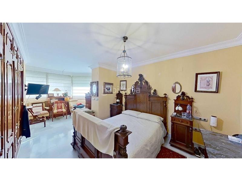 Foto 8d422c56-86c3-4af9-8916-dcb87563c42d. Pis amb aparcament piscina a La Malagueta - Monte Sancha Málaga