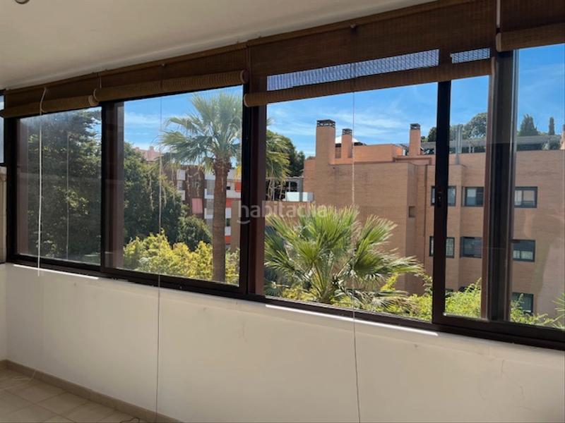 Foto f01e9756-67f2-459e-b007-2d3c45b78288. Appartamento in paseo Limonar 12 in Limonar Málaga