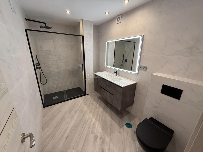 Foto c7e9930f-6781-4664-a663-75c1ed5581e4. Appartamento in calle fernando camino 19 in La Malagueta - Monte Sancha Málaga