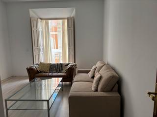 Flat in Calle Císter