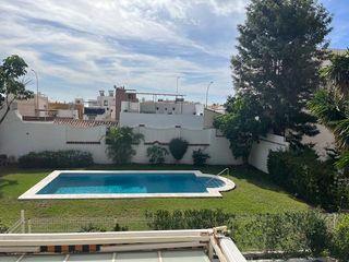Miete Etagenwohnung in Avenida juan sebastián elcano 106. Piso en alquiler en juan sebastian elcano