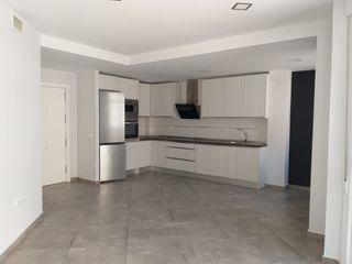 Etagenwohnung in Calle Cervantes